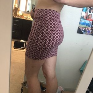 Maroon patterned tight miniskirt